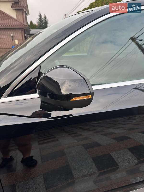 Позашляховик / Кросовер Audi Q3 2021 в Києві