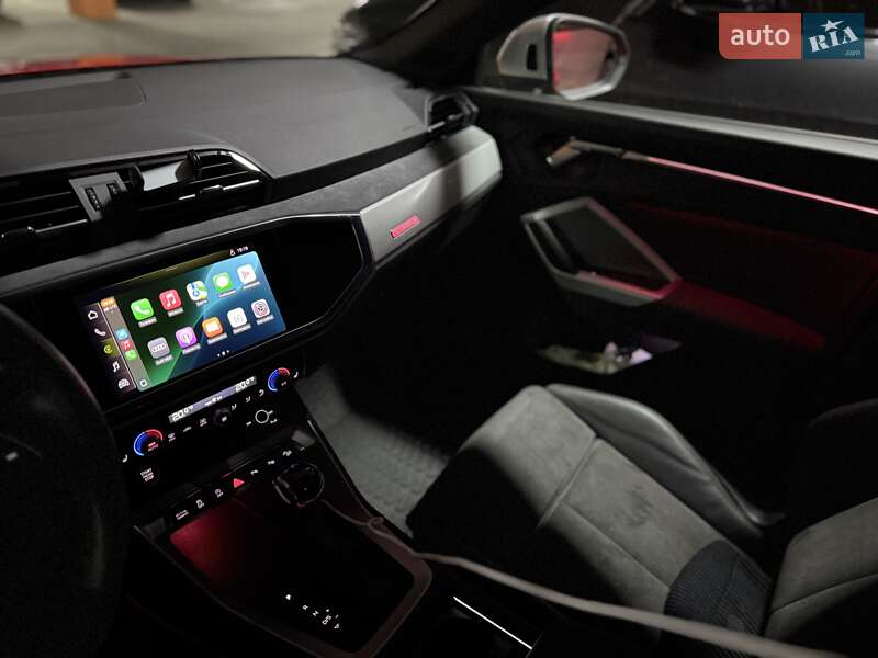 Позашляховик / Кросовер Audi Q3 2022 в Києві