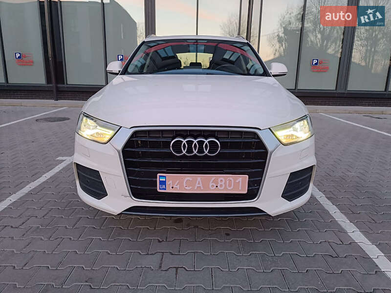 Внедорожник / Кроссовер Audi Q3 2017 в Львове