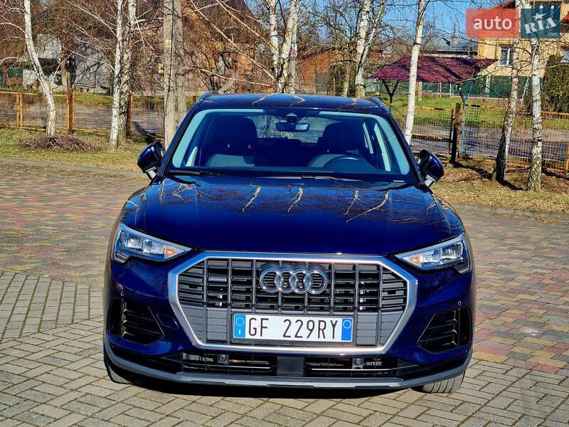 Внедорожник / Кроссовер Audi Q3 2021 в Трускавце