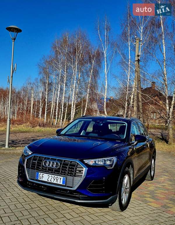 Внедорожник / Кроссовер Audi Q3 2021 в Трускавце