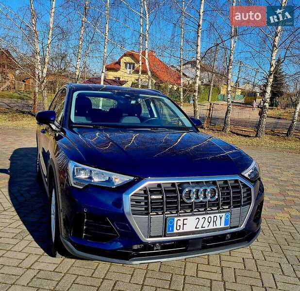 Внедорожник / Кроссовер Audi Q3 2021 в Трускавце