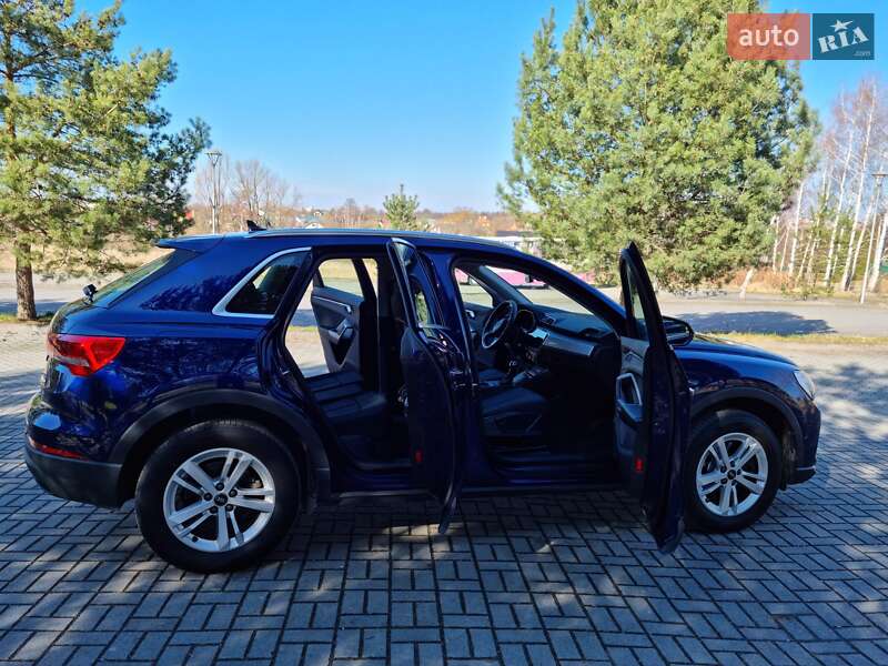 Внедорожник / Кроссовер Audi Q3 2021 в Трускавце