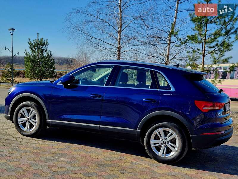 Внедорожник / Кроссовер Audi Q3 2021 в Трускавце