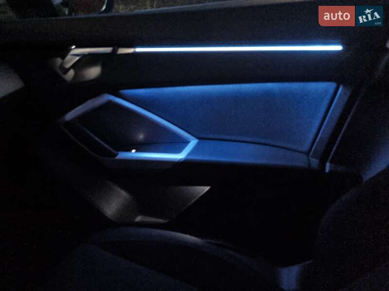 Внедорожник / Кроссовер Audi Q3 2021 в Трускавце