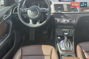 Внедорожник / Кроссовер Audi Q3 2016 в 