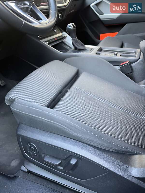 Внедорожник / Кроссовер Audi Q3 2021 в Киеве фото 10 Внедорожник / Кроссовер Audi Q3 2021 в Киеве