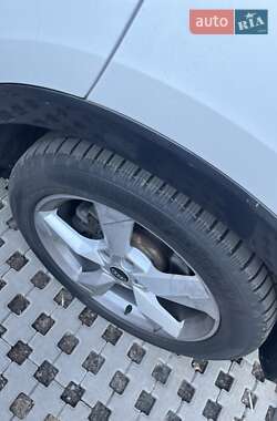 Внедорожник / Кроссовер Audi Q3 2021 в 
