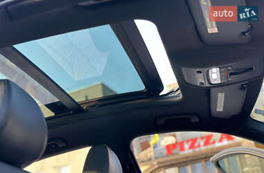 Внедорожник / Кроссовер Audi Q3 2015 в 