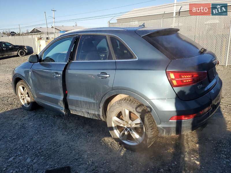 Внедорожник / Кроссовер Audi Q3 2016 в Киеве