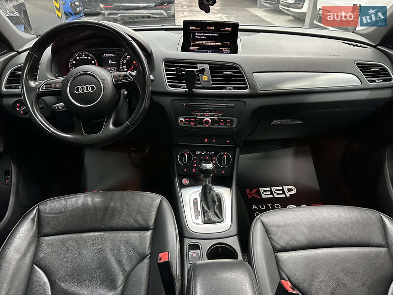 Внедорожник / Кроссовер Audi Q3 2017 в Одессе