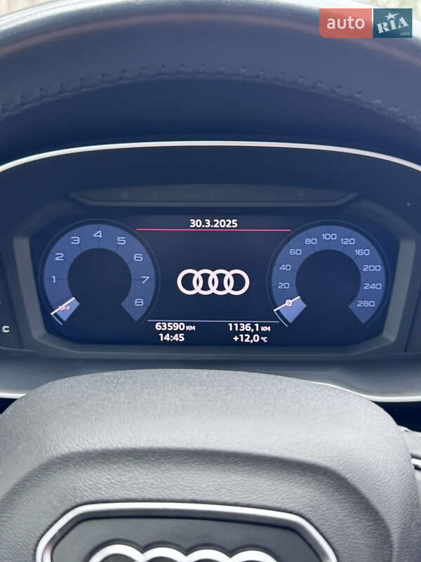 Внедорожник / Кроссовер Audi Q3 2019 в Киеве