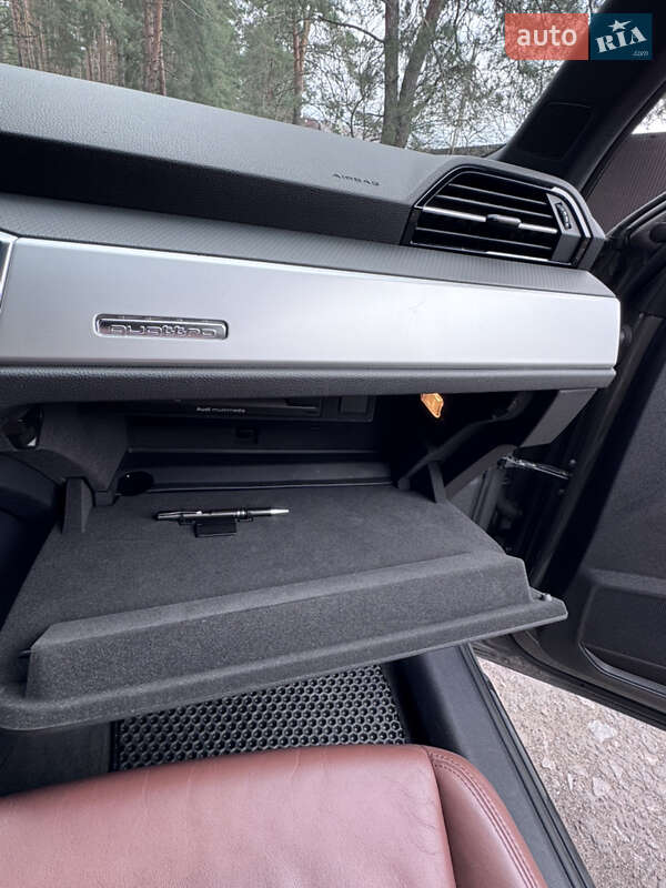Внедорожник / Кроссовер Audi Q3 2019 в Киеве