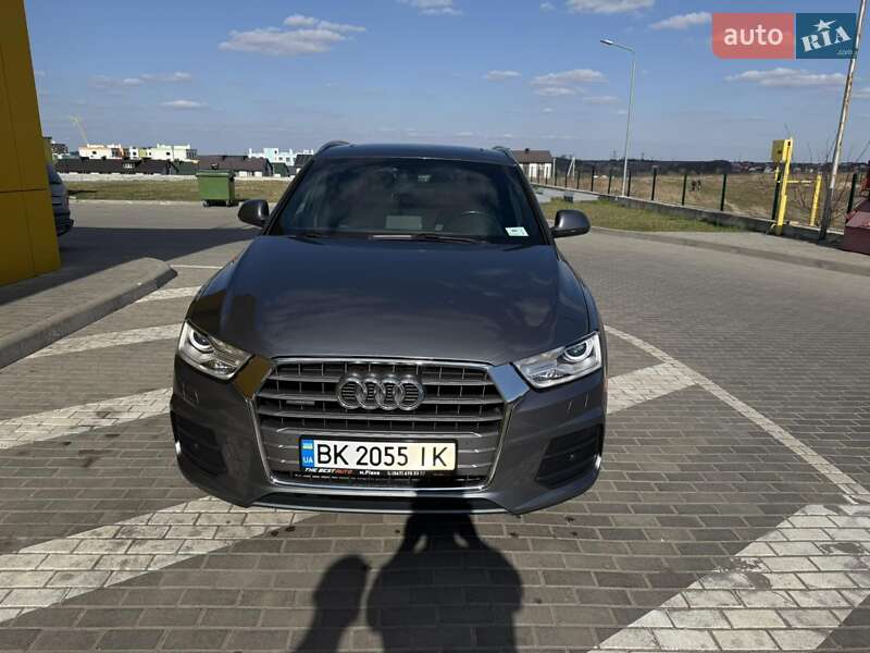 Внедорожник / Кроссовер Audi Q3 2016 в Ровно