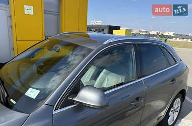 Внедорожник / Кроссовер Audi Q3 2016 в 