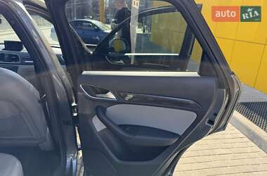 Внедорожник / Кроссовер Audi Q3 2016 в 