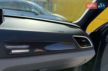 Внедорожник / Кроссовер Audi Q3 2016 в 