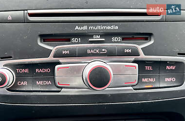 Внедорожник / Кроссовер Audi Q3 2015 в 