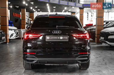 Внедорожник / Кроссовер Audi Q3 2019 в 