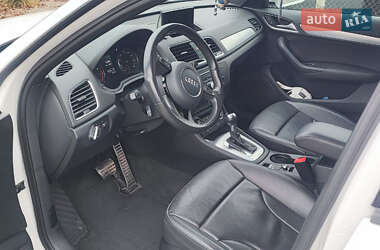 Внедорожник / Кроссовер Audi Q3 2017 в 