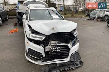 Внедорожник / Кроссовер Audi Q3 2017 в 