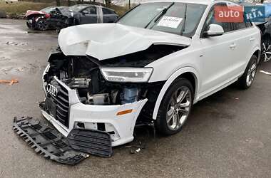 Внедорожник / Кроссовер Audi Q3 2017 в 