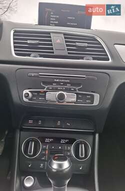 Внедорожник / Кроссовер Audi Q3 2018 в 