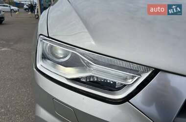 Позашляховик / Кросовер Audi Q3 2016 в 