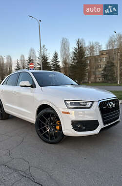 Внедорожник / Кроссовер Audi Q3 2015 в 