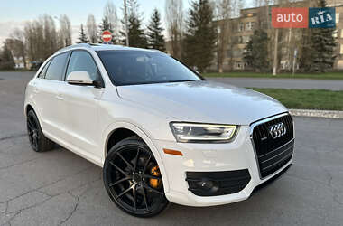 Внедорожник / Кроссовер Audi Q3 2015 в 