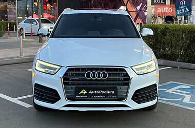 Внедорожник / Кроссовер Audi Q3 2017 в 
