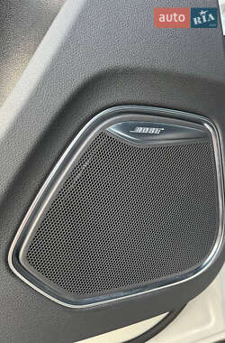 Внедорожник / Кроссовер Audi Q3 2014 в 