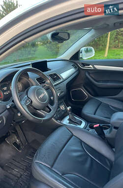 Внедорожник / Кроссовер Audi Q3 2014 в 