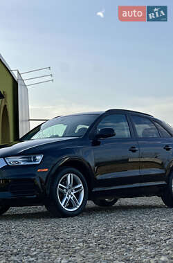 Позашляховик / Кросовер Audi Q3 2016 в 