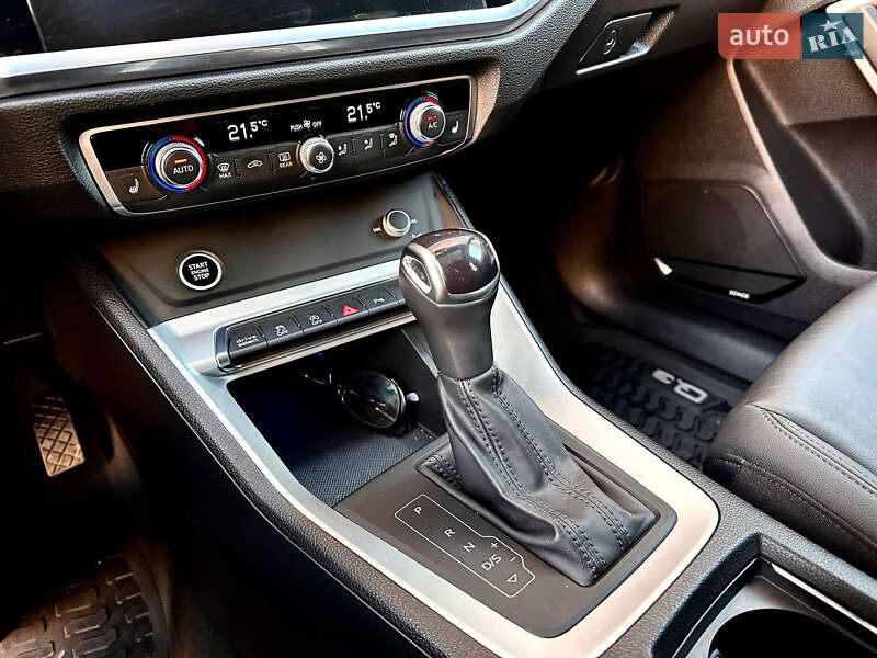 Внедорожник / Кроссовер Audi Q3 2021 в Житомире