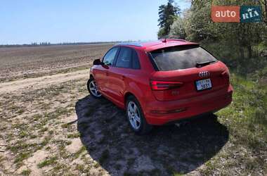 Внедорожник / Кроссовер Audi Q3 2017 в 