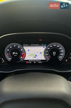 Внедорожник / Кроссовер Audi Q3 2019 в 