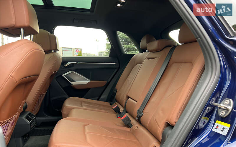 Внедорожник / Кроссовер Audi Q3 2020 в Львове