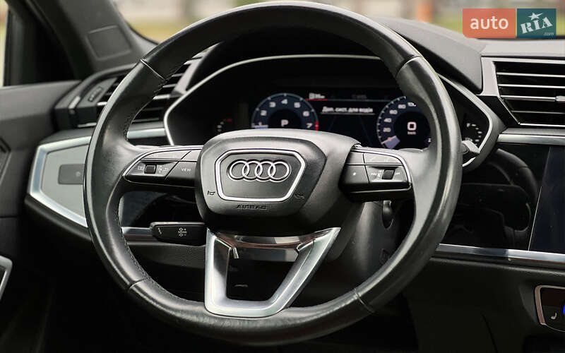 Внедорожник / Кроссовер Audi Q3 2020 в Львове