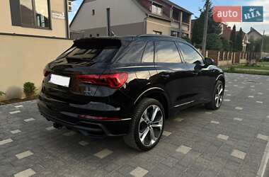 Внедорожник / Кроссовер Audi Q3 2022 в 
