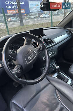 Внедорожник / Кроссовер Audi Q3 2012 в 
