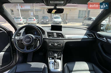 Позашляховик / Кросовер Audi Q3 2018 в 