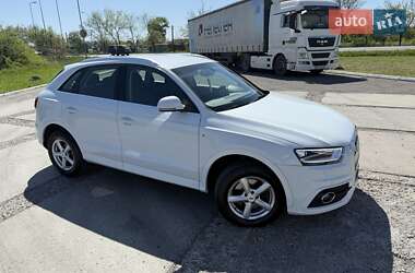Внедорожник / Кроссовер Audi Q3 2014 в 