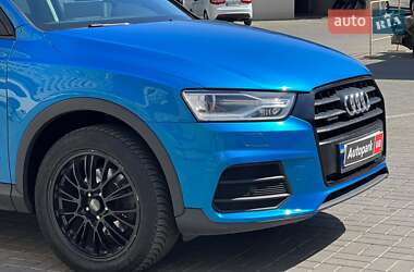 Внедорожник / Кроссовер Audi Q3 2017 в 