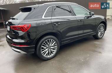Внедорожник / Кроссовер Audi Q3 2021 в 
