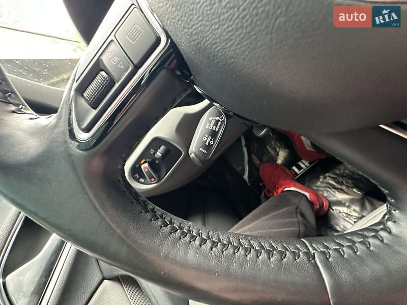 Внедорожник / Кроссовер Audi Q3 2017 в Тернополе