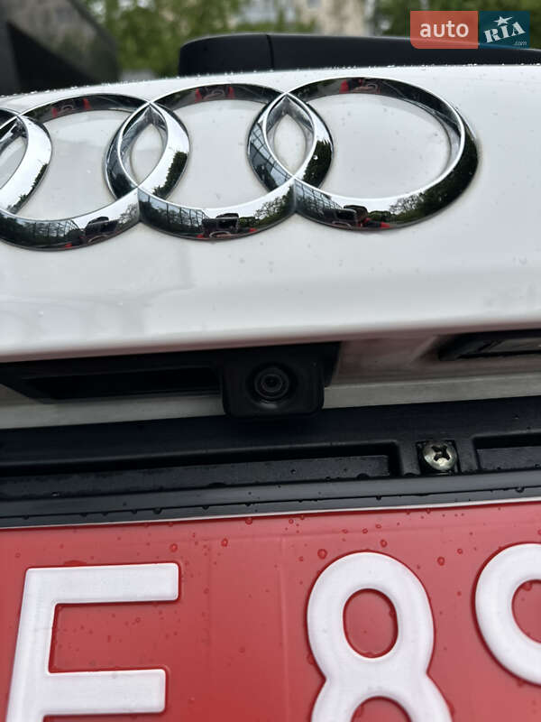 Внедорожник / Кроссовер Audi Q3 2017 в Тернополе