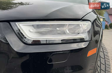 Позашляховик / Кросовер Audi Q3 2015 в 