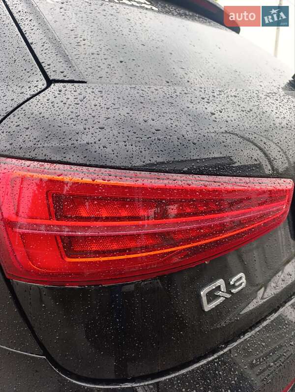 Внедорожник / Кроссовер Audi Q3 2016 в Харькове