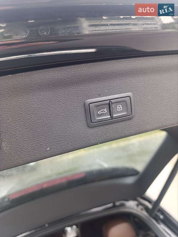 Внедорожник / Кроссовер Audi Q3 2016 в Харькове